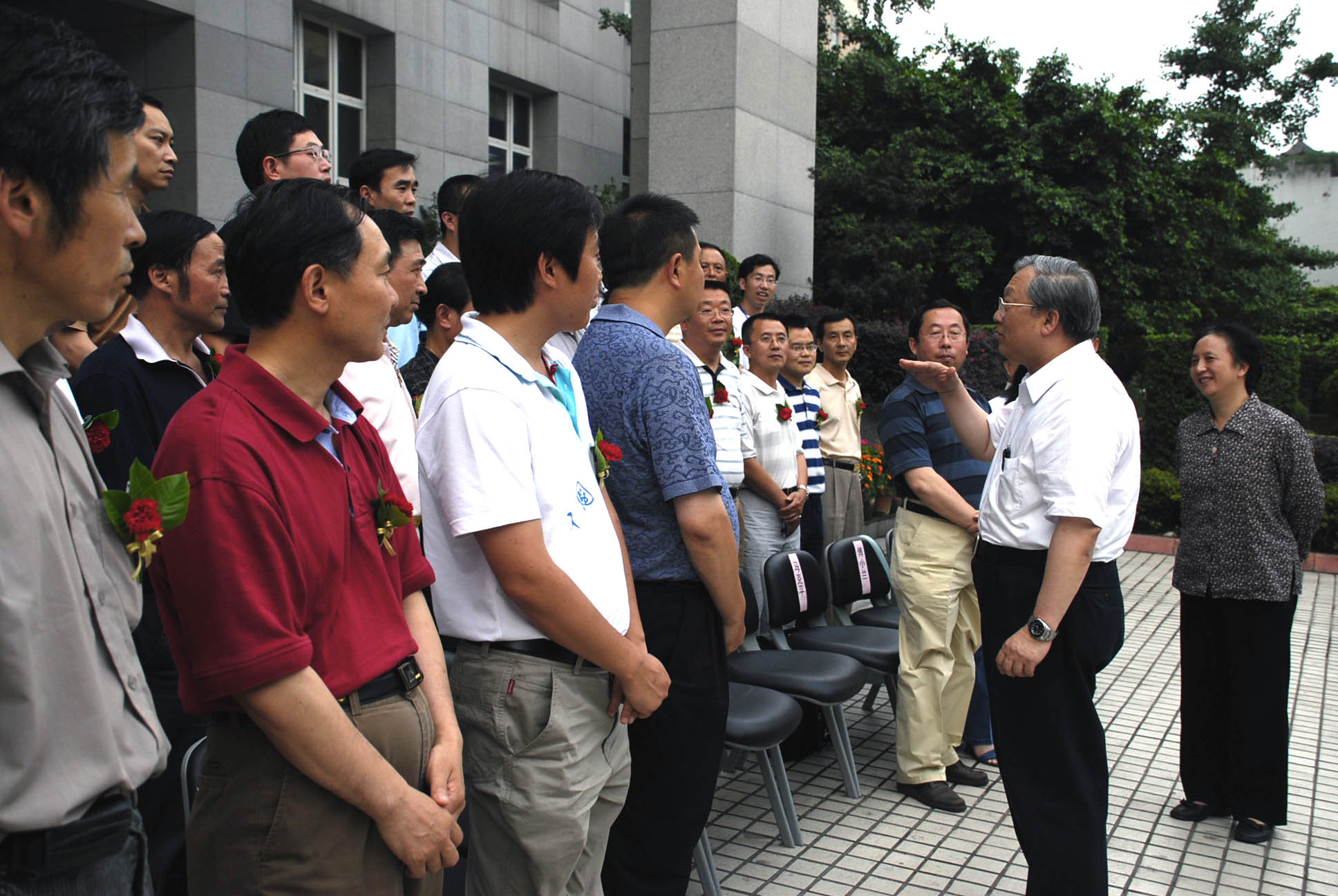 路院長會見成都分院抗震救災(zāi)先進(jìn)個(gè)人代表